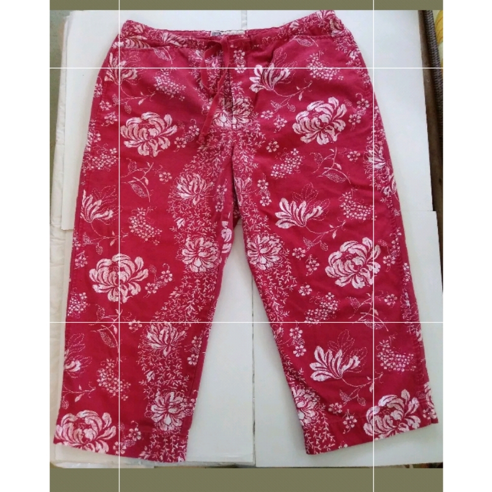  Faded Glory Authentic Brand Cropped Pant